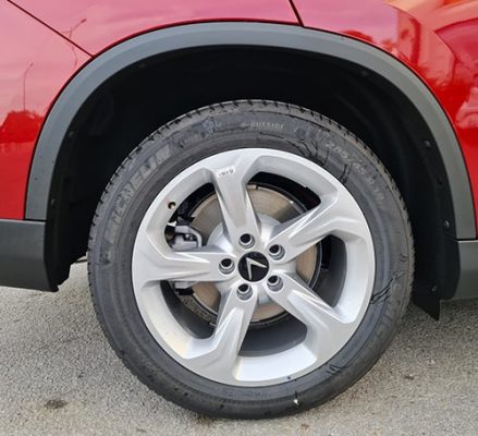 lazang vinfast lux sa